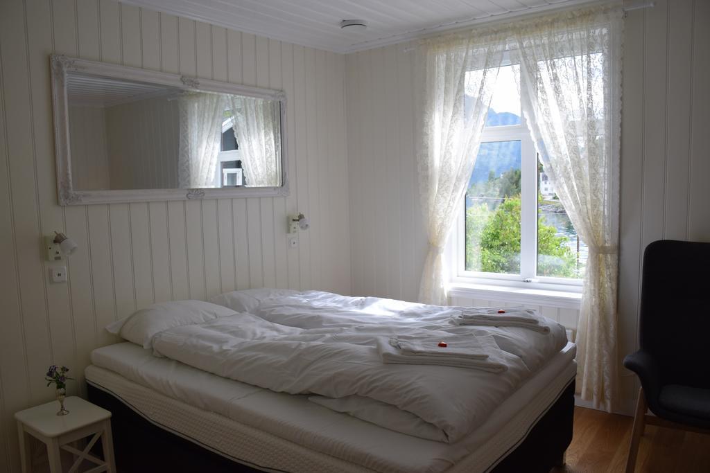 Hotel Dosen Gard Luster Exterior foto